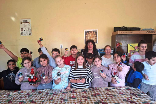 КОЛЕДНА РАБОТИЛНИЦА ЗА ДЖУДЖЕТА